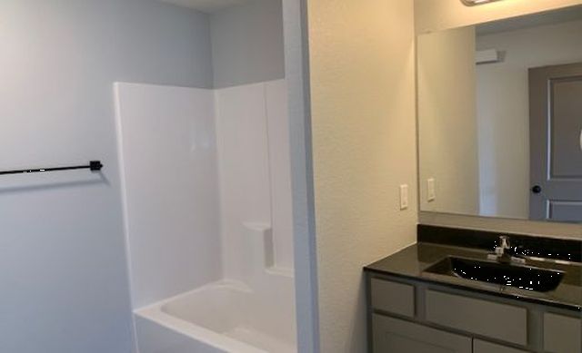 555Degeest1Bed-016