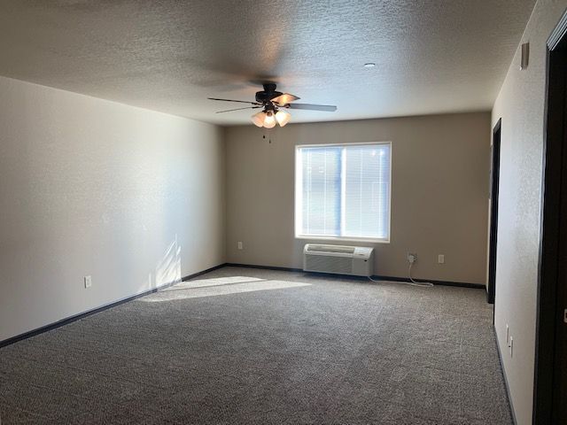 827TowerRoad-009