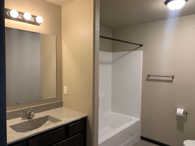 827TowerRoad-010